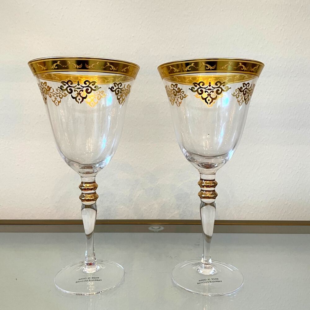 Set of 2 Handmade Etched Gold Rim Wine Glasses Luxe Elegant Barware NEW